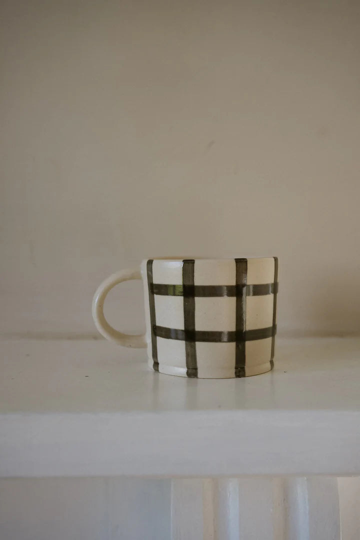 Gingham Mug - Pebble