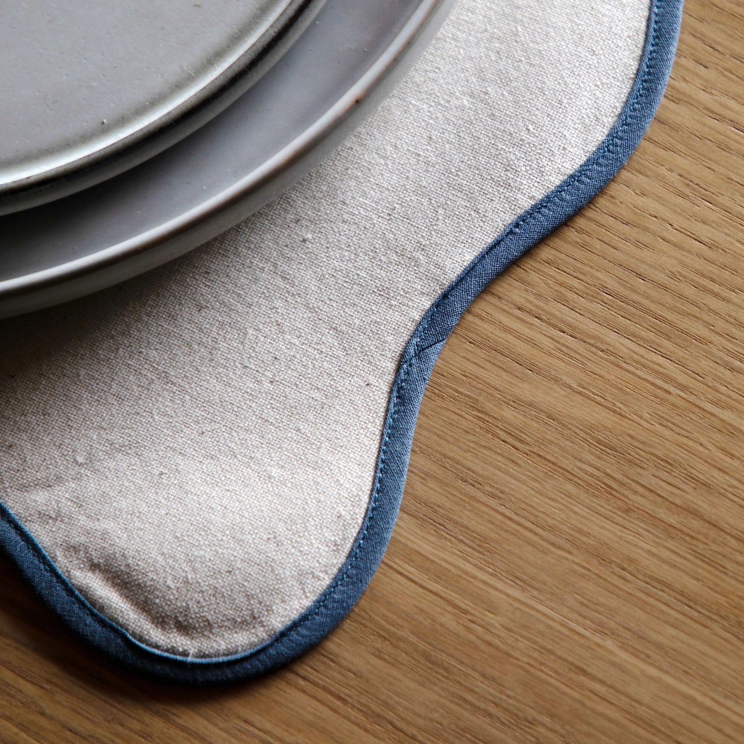 Scallop Edge Placemats (Set of 4)
