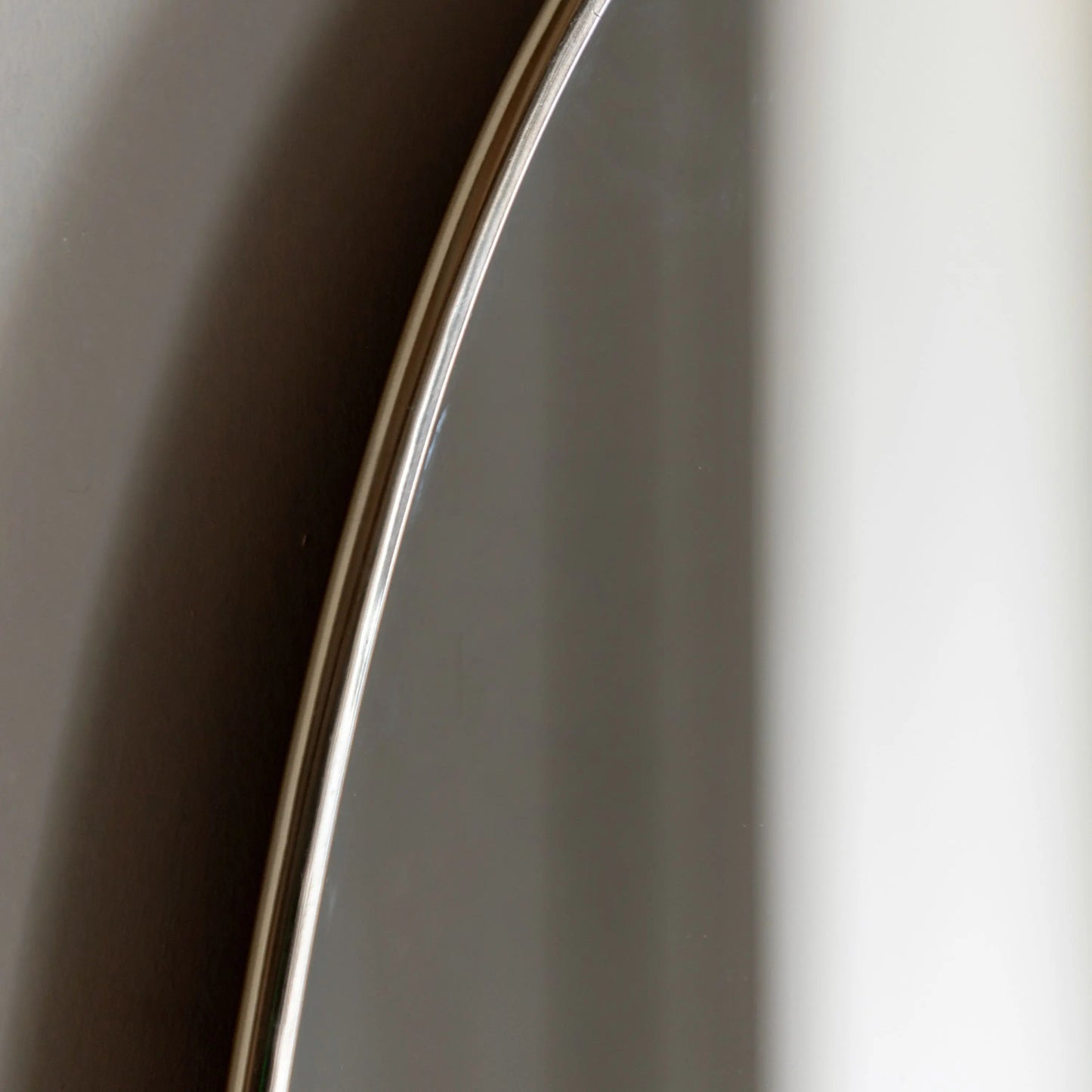 Highline Pebble Mirror Brass